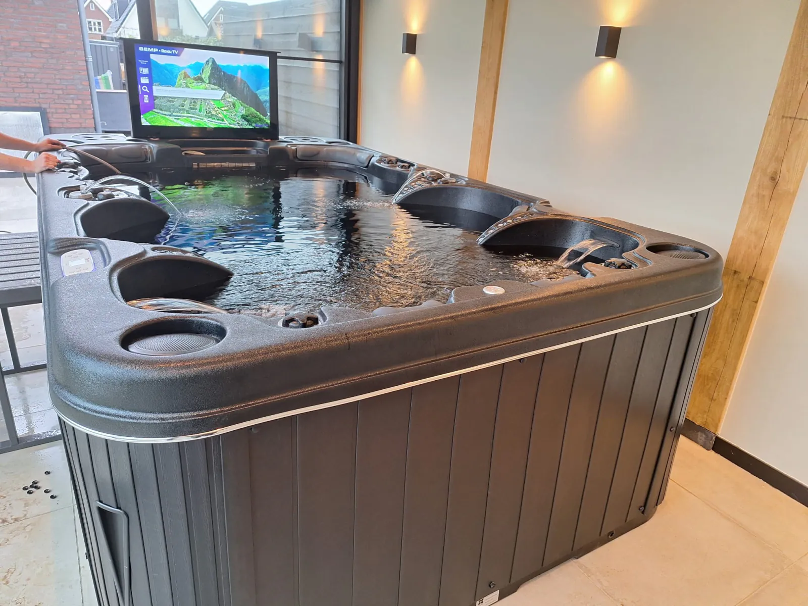 Premium jacuzzi u zagrebu. BazeniRijeka.com