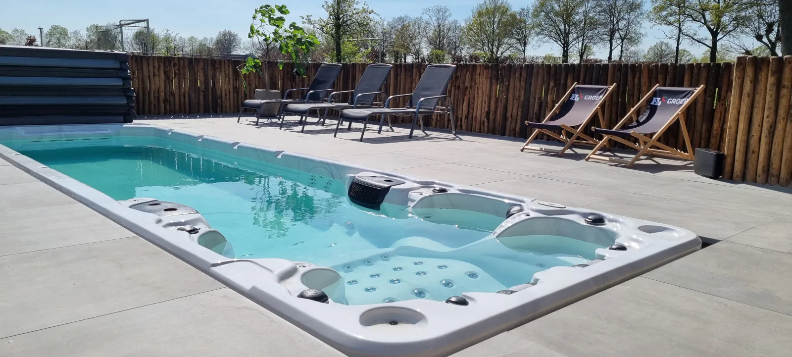 Swimspa jacuzzi profil. BazeniRijeka.com