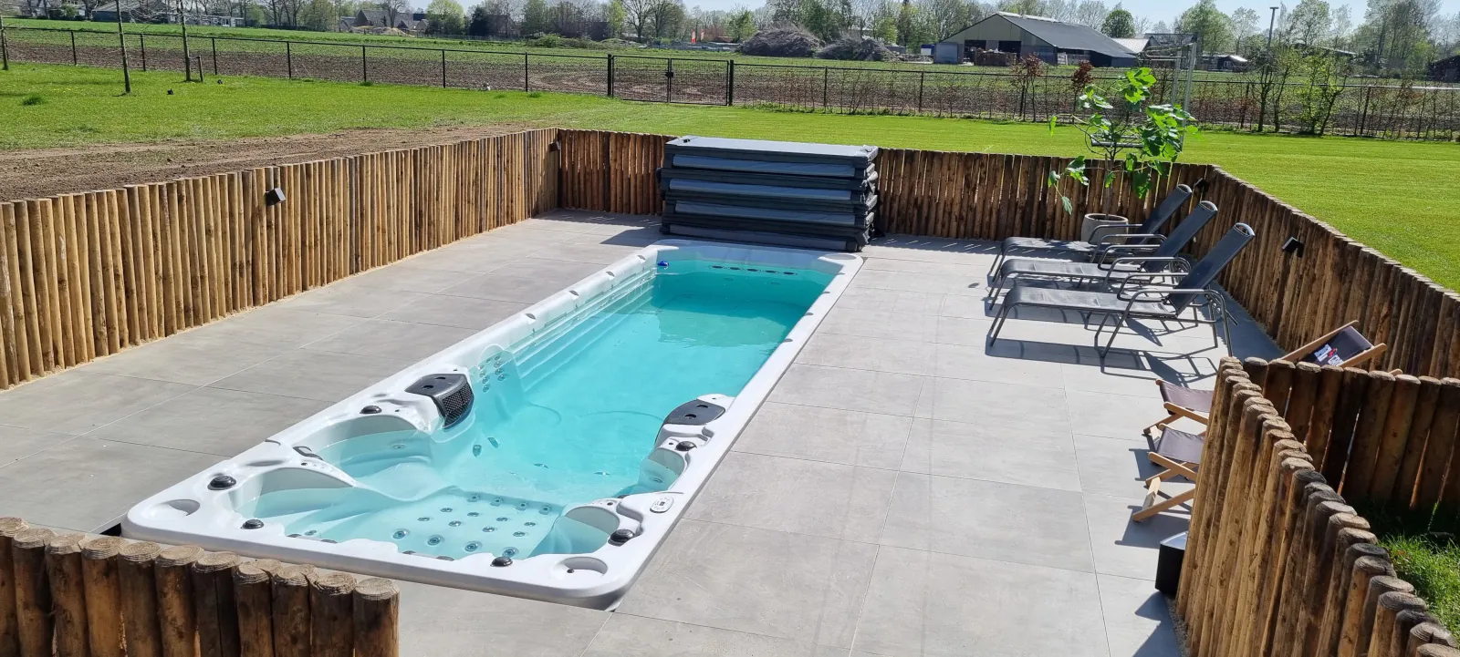 Swimspa jacuzzi. Bazenirijeka.com