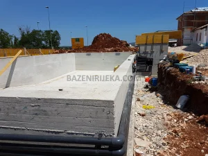Bazen GJ016