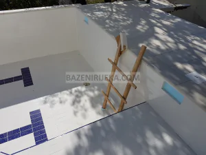 Bazen BC009