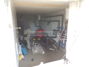 Bazen BC016