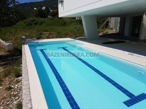 Bazen BC004