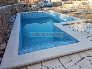 Bazen MM052